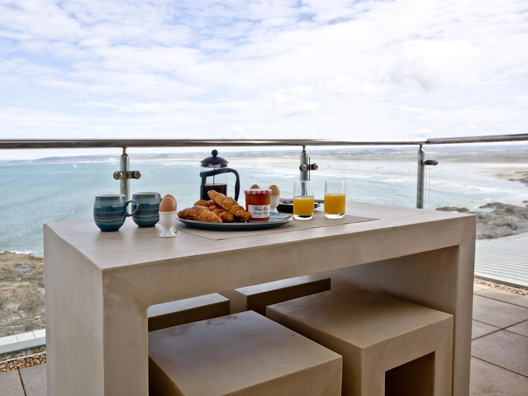 The Penthouse Bay View Apartment Westward Ho!  Bagian luar foto