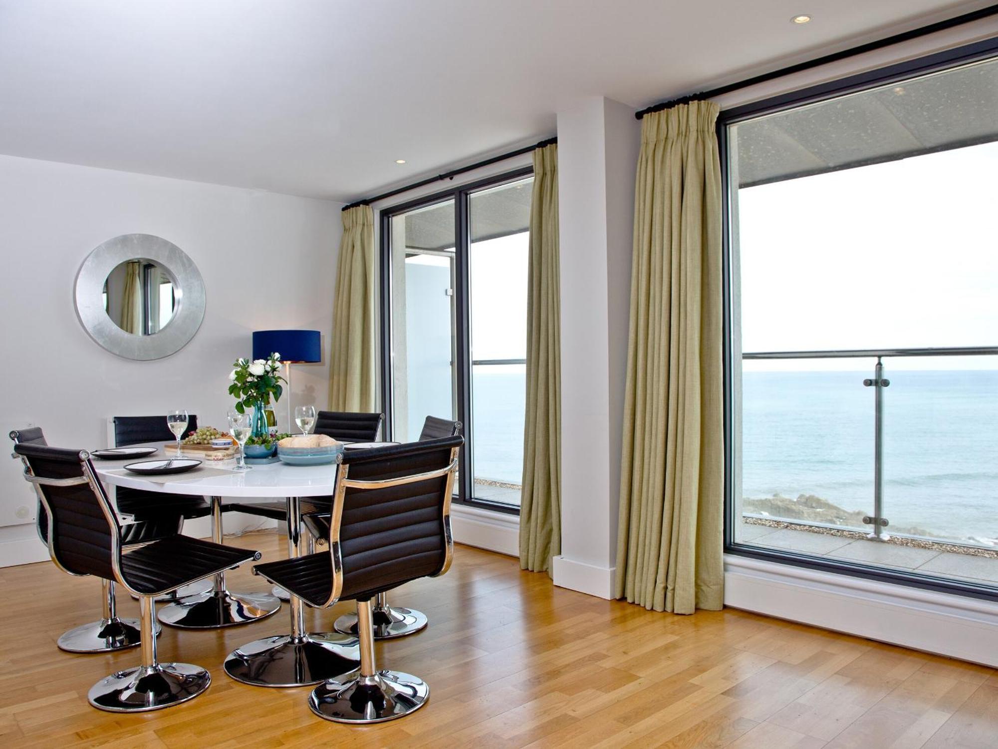 The Penthouse Bay View Apartment Westward Ho!  Bagian luar foto
